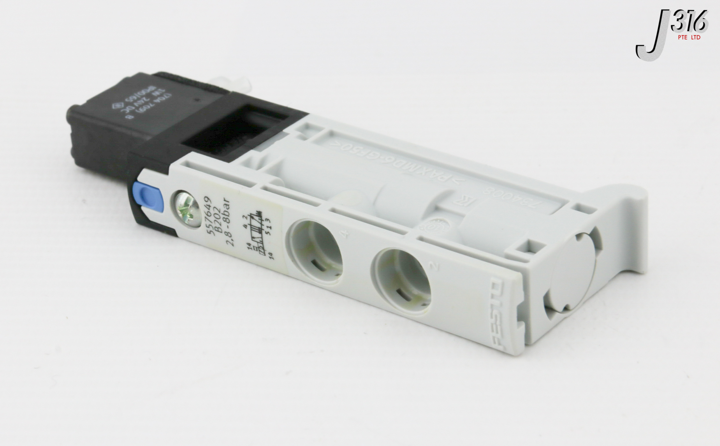 31481 FESTO SOLENOID VALVE, 557649 (NEW) VUVB-ST12-M52-MZH-QX-1T1